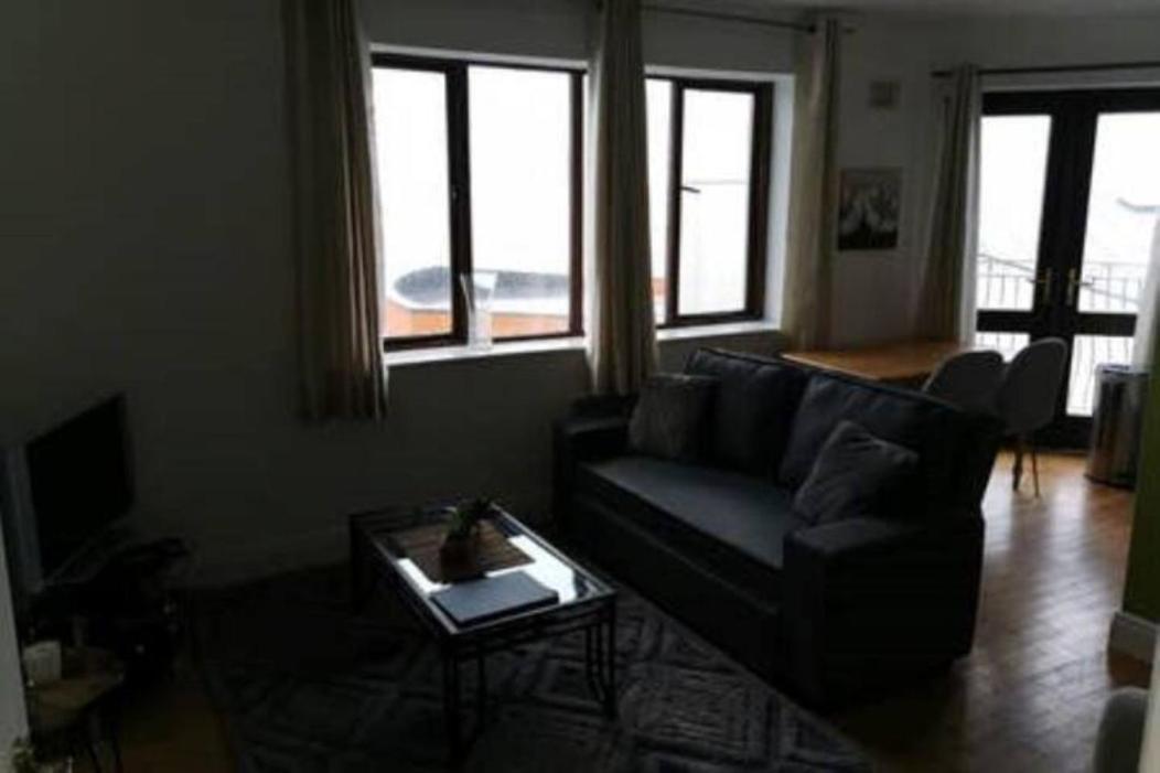 Loft With Views Διαμέρισμα Γκάλγουεϊ Εξωτερικό φωτογραφία