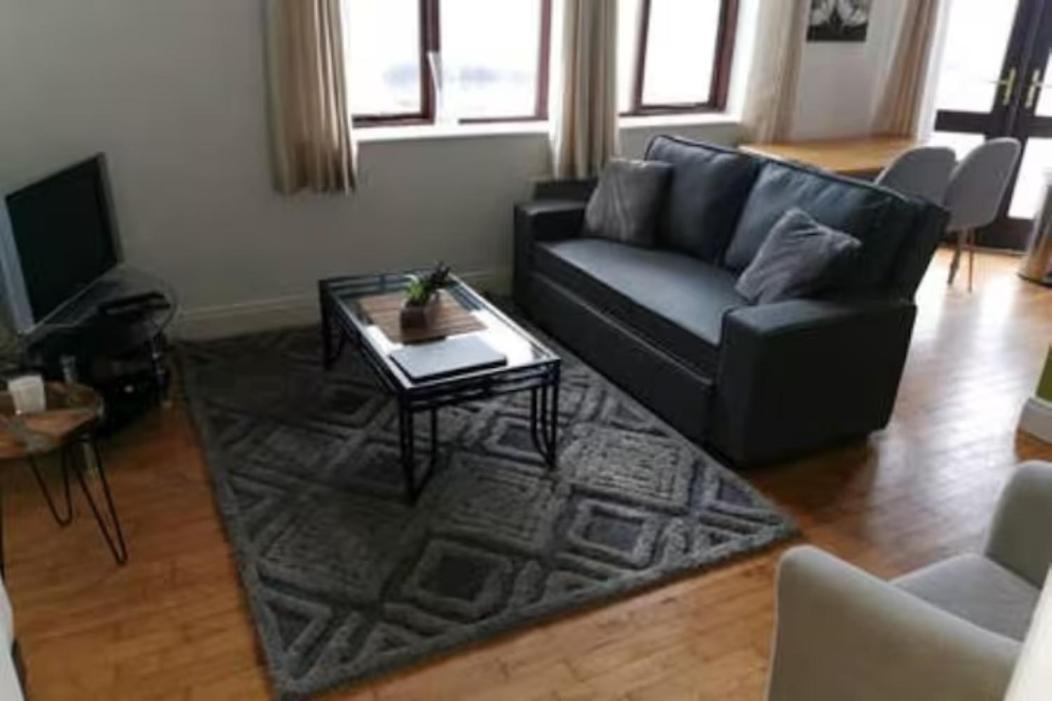 Loft With Views Διαμέρισμα Γκάλγουεϊ Εξωτερικό φωτογραφία